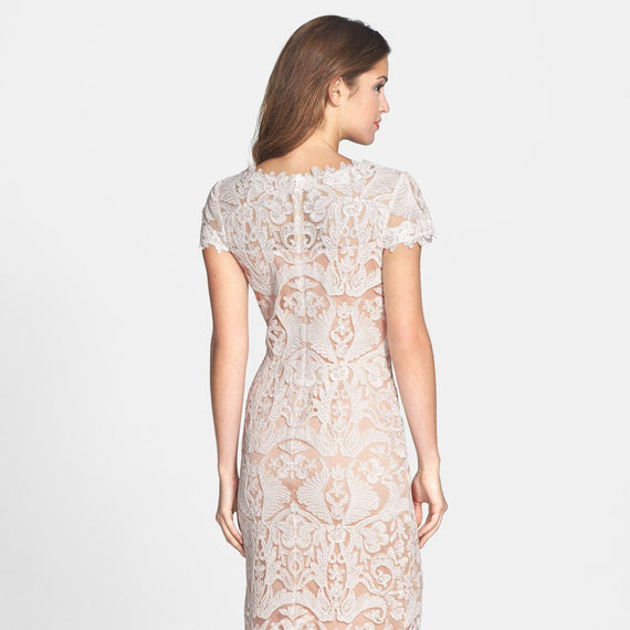 Illusion Yoke Lace Sheath Dress NEW LOOK Illusion Yoke Lace Sheath Dress NEW LOOK